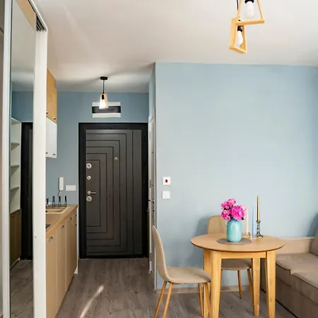 アパート Ivalena