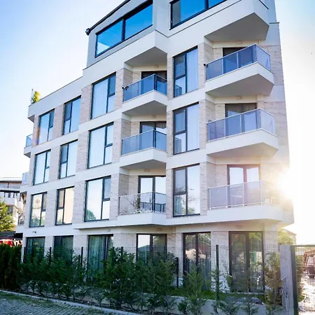 Ivalena アパート *