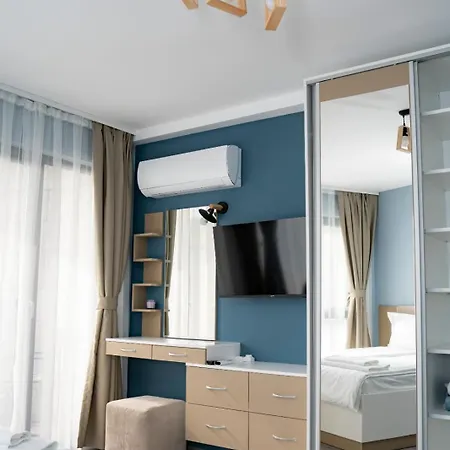 Ivalena クラネヴォ