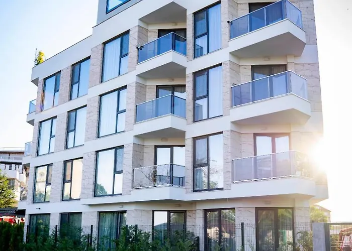 Ivalena Апартамент *